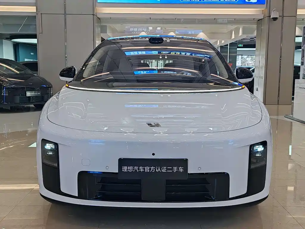 Li Auto i8 2025 Standard