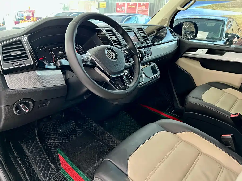 Volkswagen Multivan — миниатюра 7