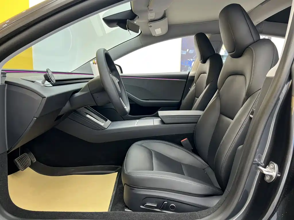 Tesla Model 3 — миниатюра 20