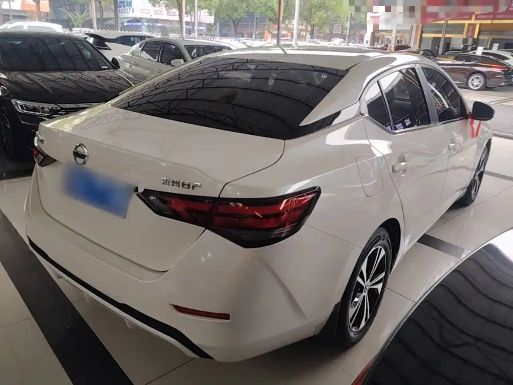 Nissan Sylphy — миниатюра 7