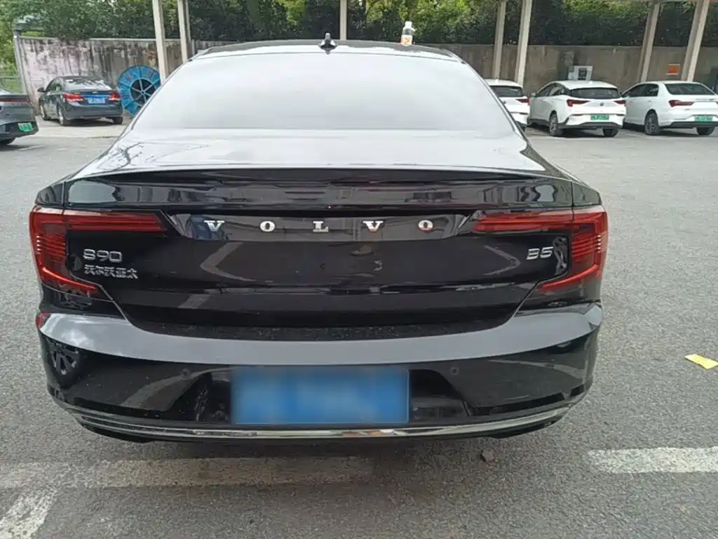 Volvo S90 — миниатюра 6