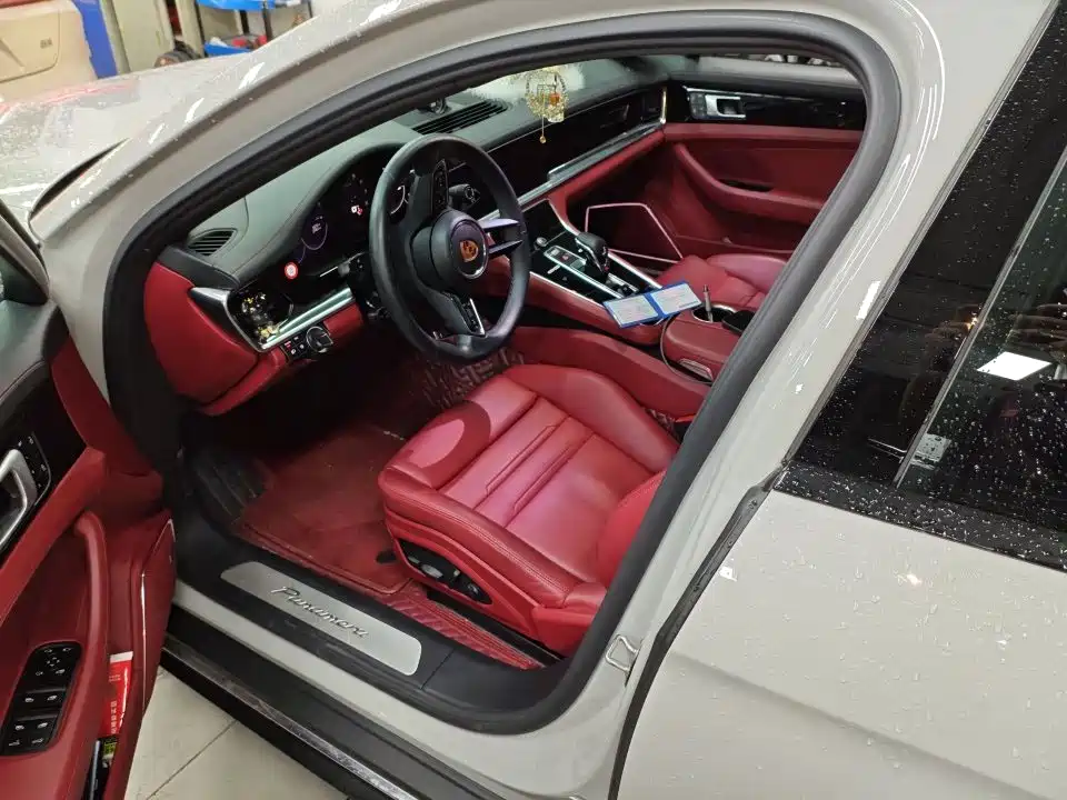Porsche Panamera — миниатюра 2