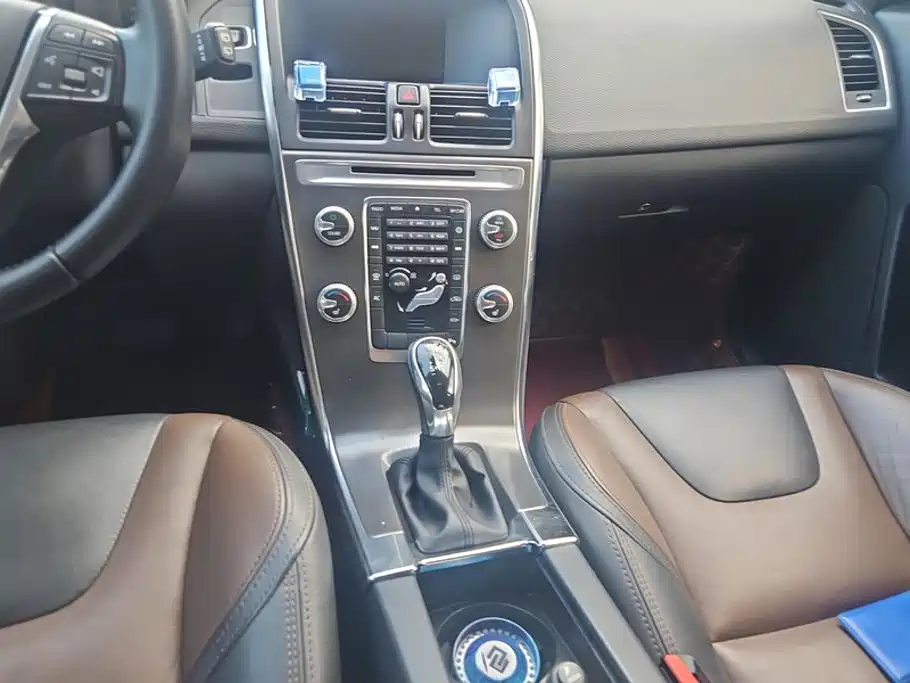 Volvo XC60 — миниатюра 16