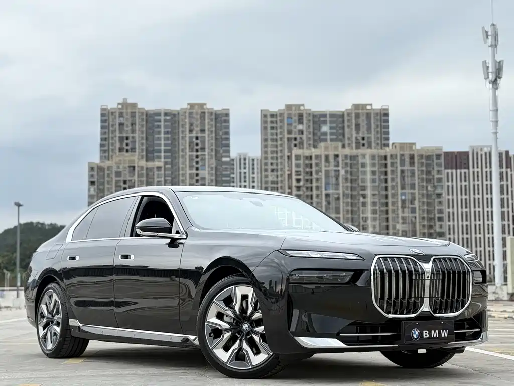 BMW 7 Series 7 2023 740Li Premium Luxury