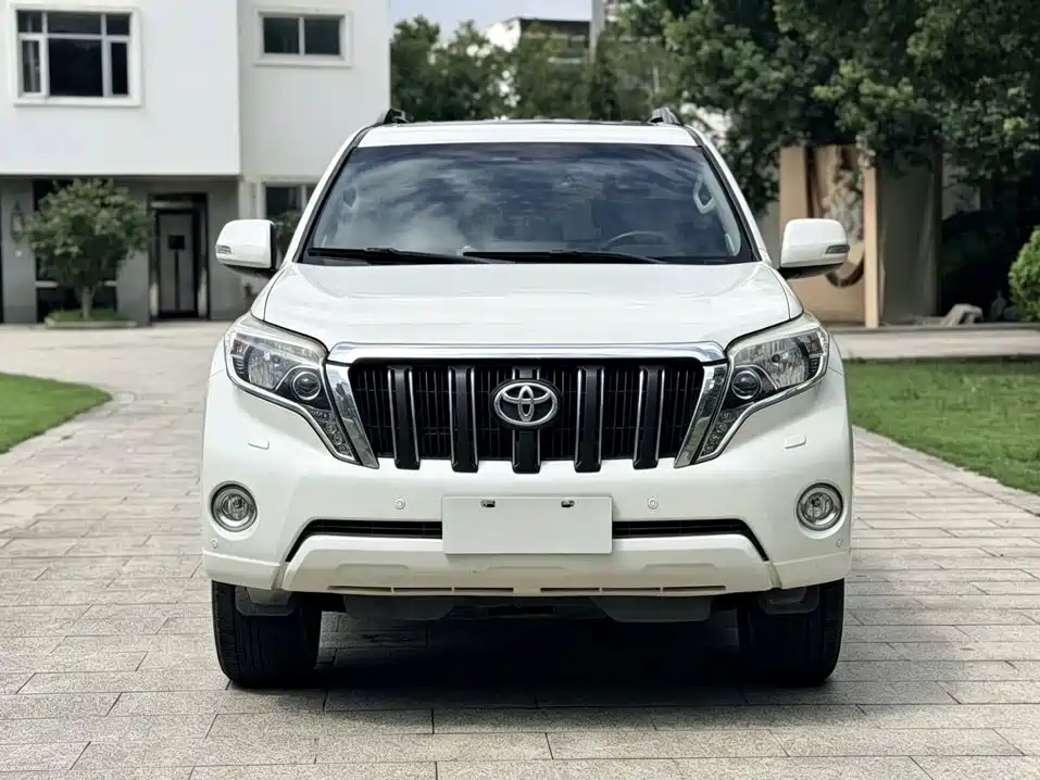 Toyota Prado — миниатюра 3