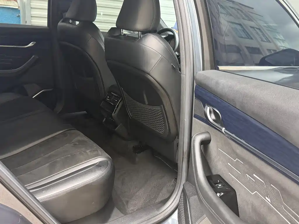 Geely Xingyue L — миниатюра 10