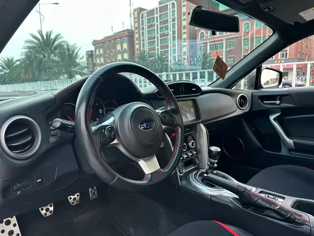Subaru BRZ — миниатюра 4