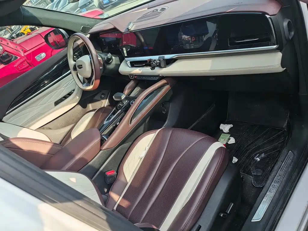 Geely Xingyue L — миниатюра 14