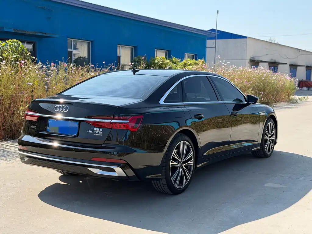 Audi A6L — миниатюра 6