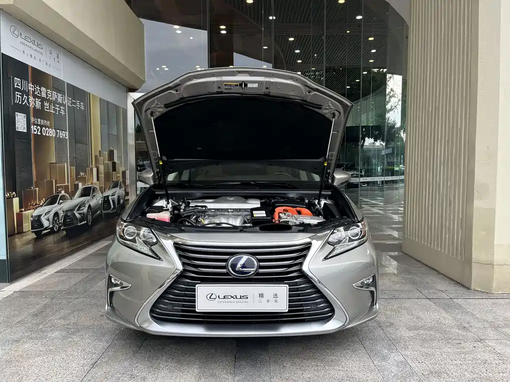 Lexus ES — миниатюра 6