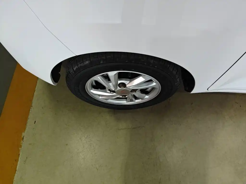 Wuling MINIEV — миниатюра 23