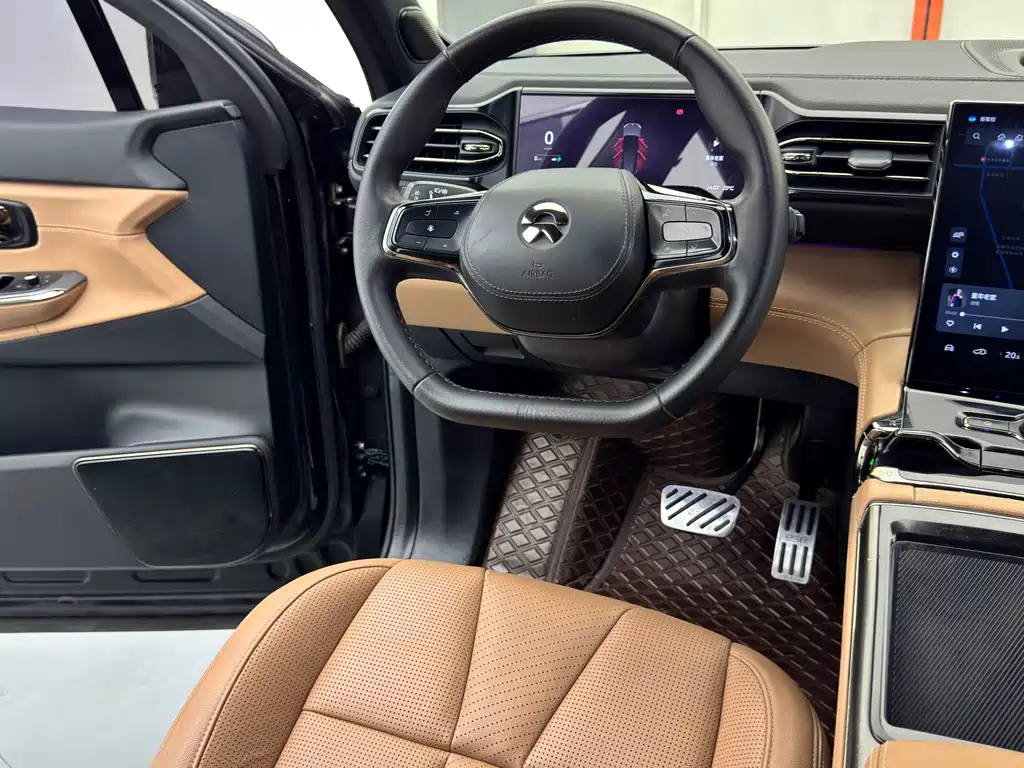 NIO ES8 — миниатюра 10
