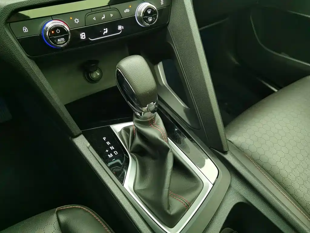 Chevrolet Volando — миниатюра 13