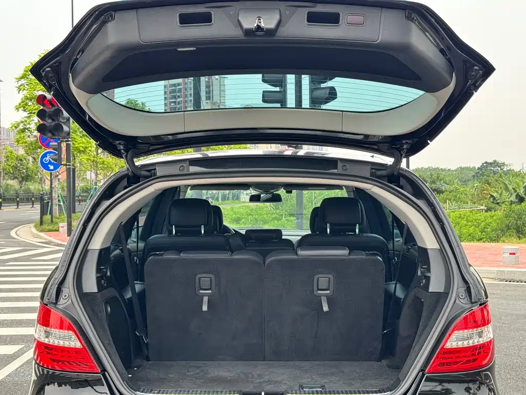 Mercedes-Benz R-Class — миниатюра 14