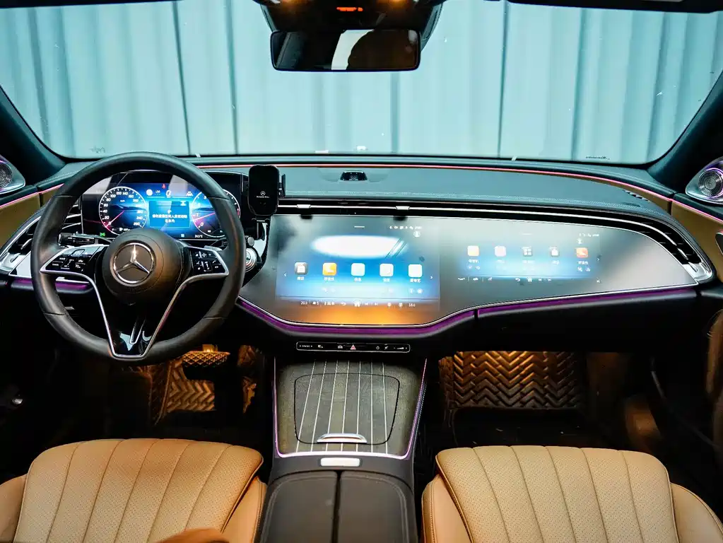 Mercedes-Benz E-Class — миниатюра 5