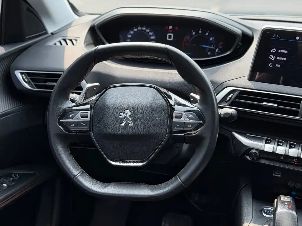 Peugeot 5008 — миниатюра 10