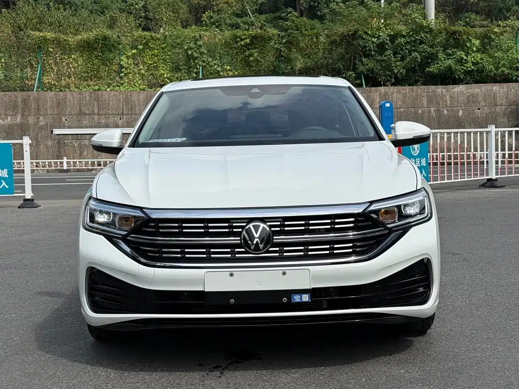 Volkswagen Sagitar — миниатюра 2