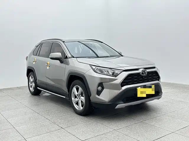 Toyota RAV4 — миниатюра 3