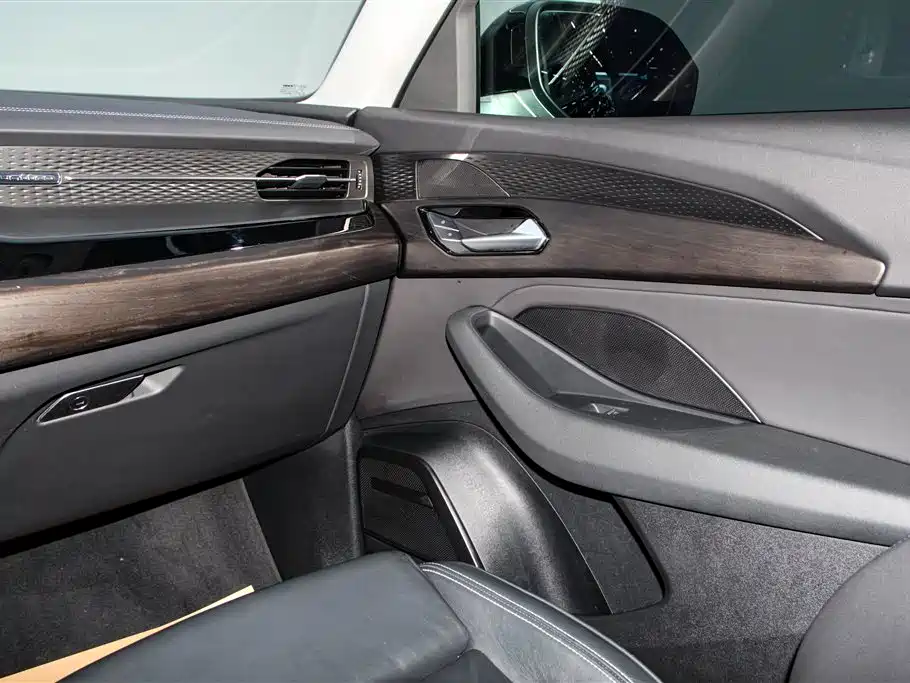 Audi Q6 — миниатюра 23
