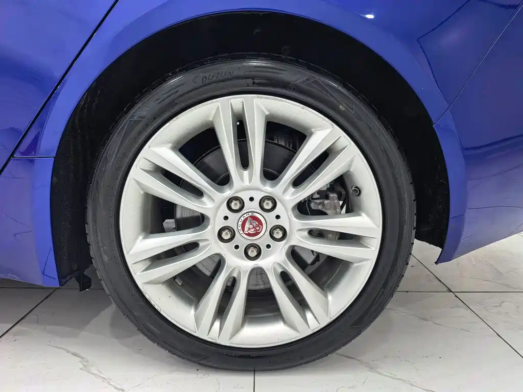 Jaguar XEL — миниатюра 10