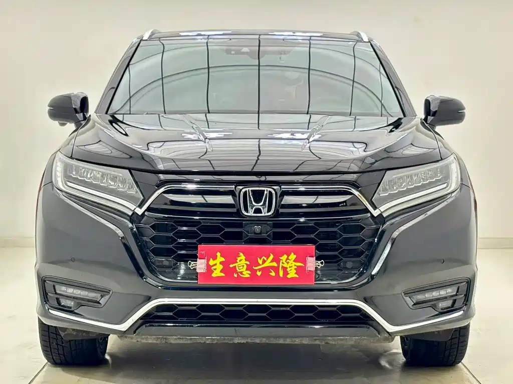HONDA UR V