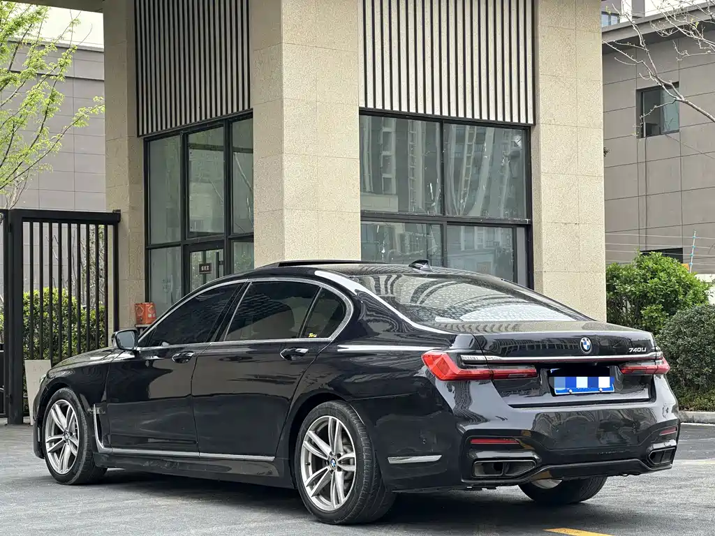 BMW 7 Series 7 2017 730Li Lead