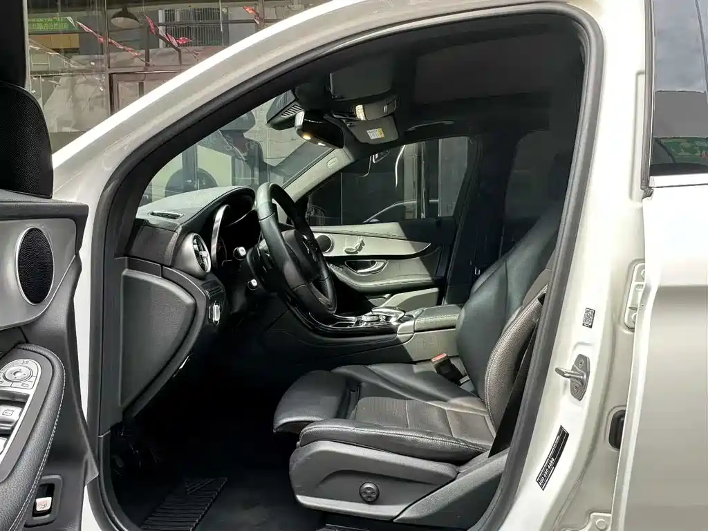 Mercedes-Benz GLC — миниатюра 8