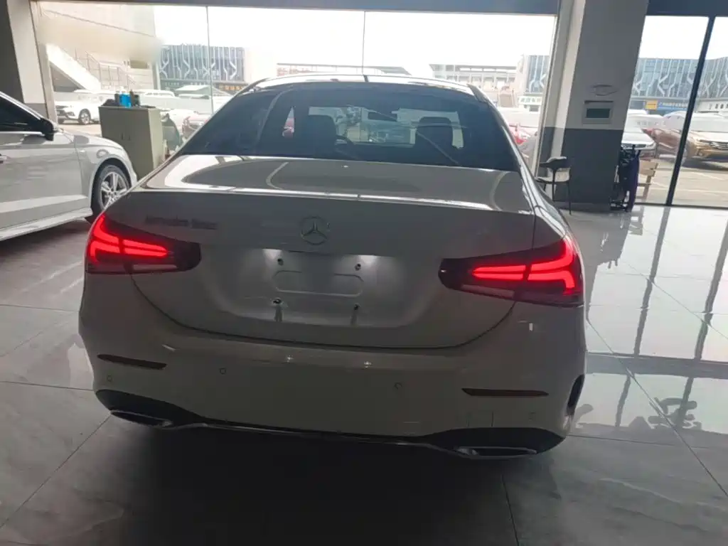 Mercedes-Benz A-Class — миниатюра 6
