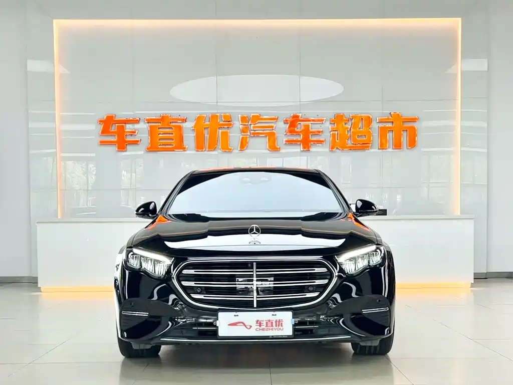 Mercedes-Benz E-Class — миниатюра 3