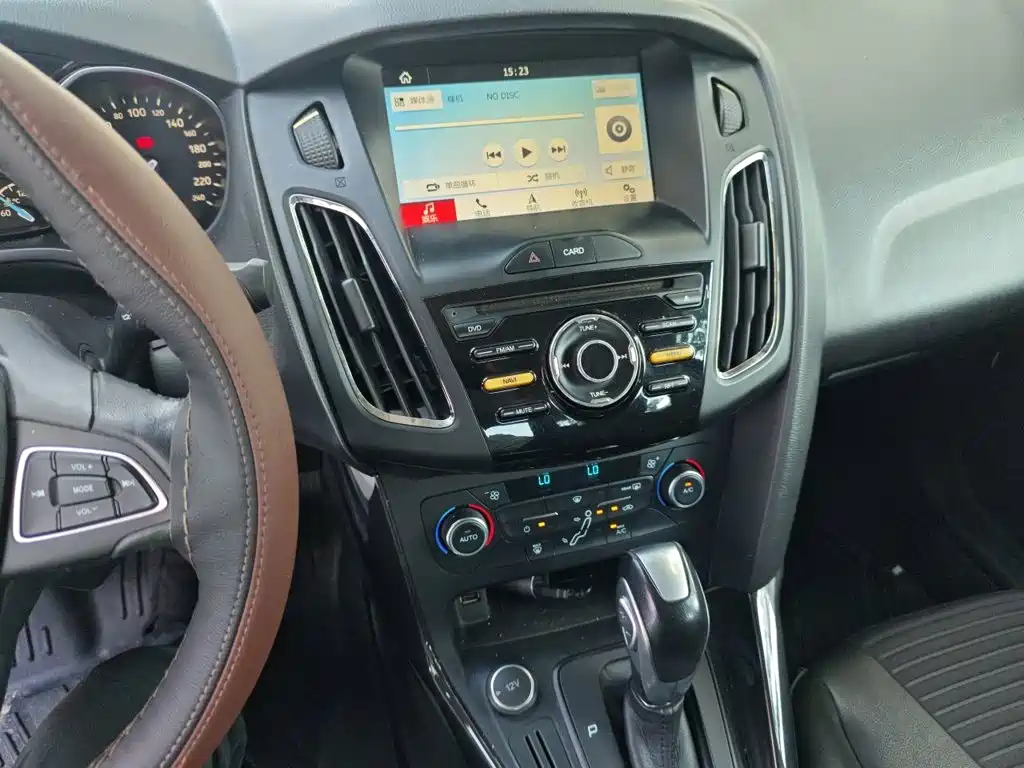 Ford Focus — миниатюра 16