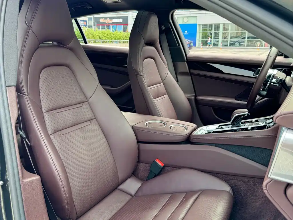 Porsche Panamera — миниатюра 12