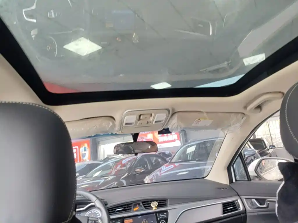Geely Emgrand GS — миниатюра 18