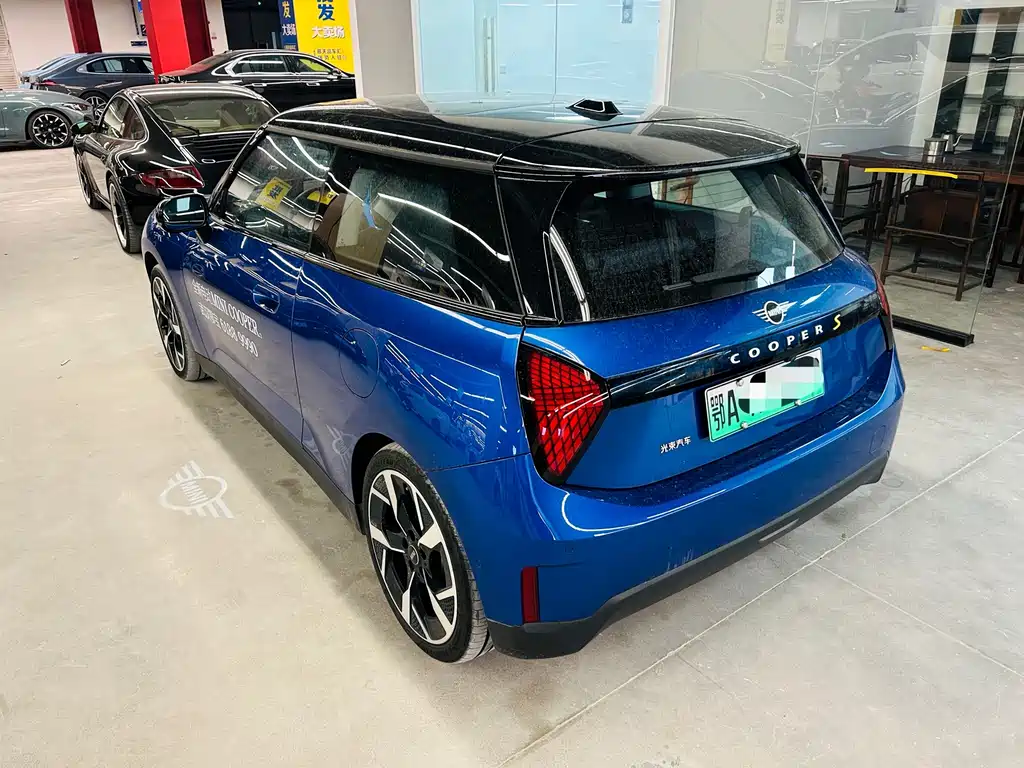 Mini COOPER 2024 452km COOPER SE