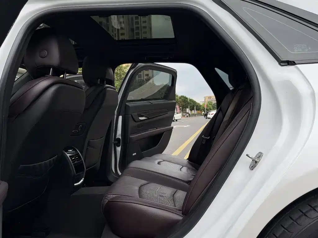 Cadillac CT6 — миниатюра 23