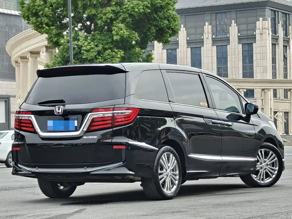 Honda Elysion — миниатюра 6