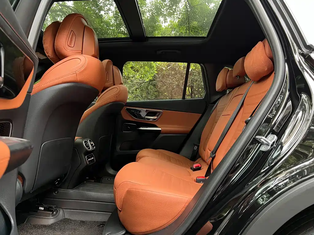 Mercedes-Benz GLC — миниатюра 11