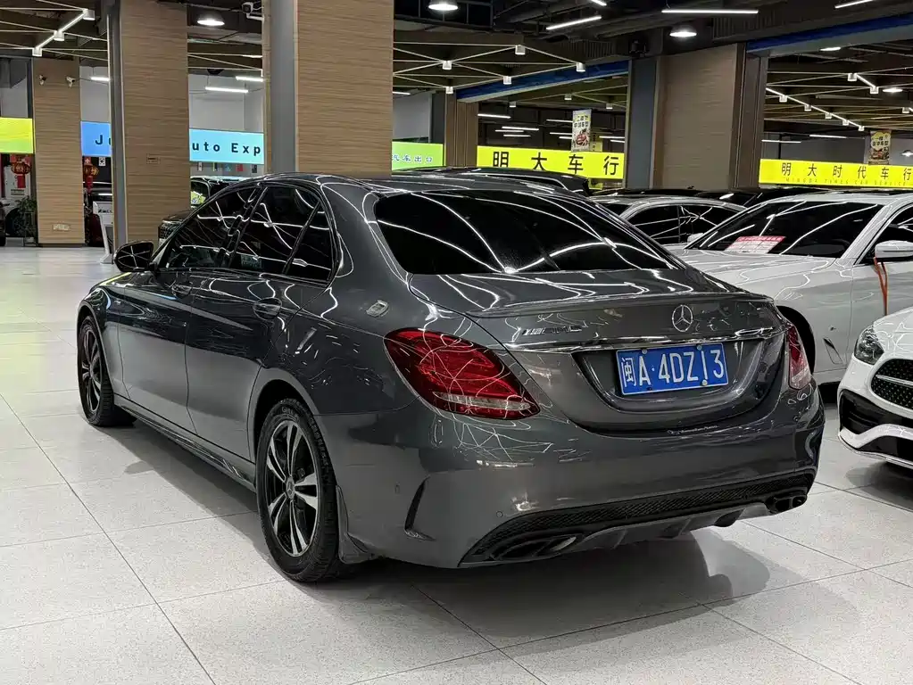 Mercedes-Benz C-Class — миниатюра 5