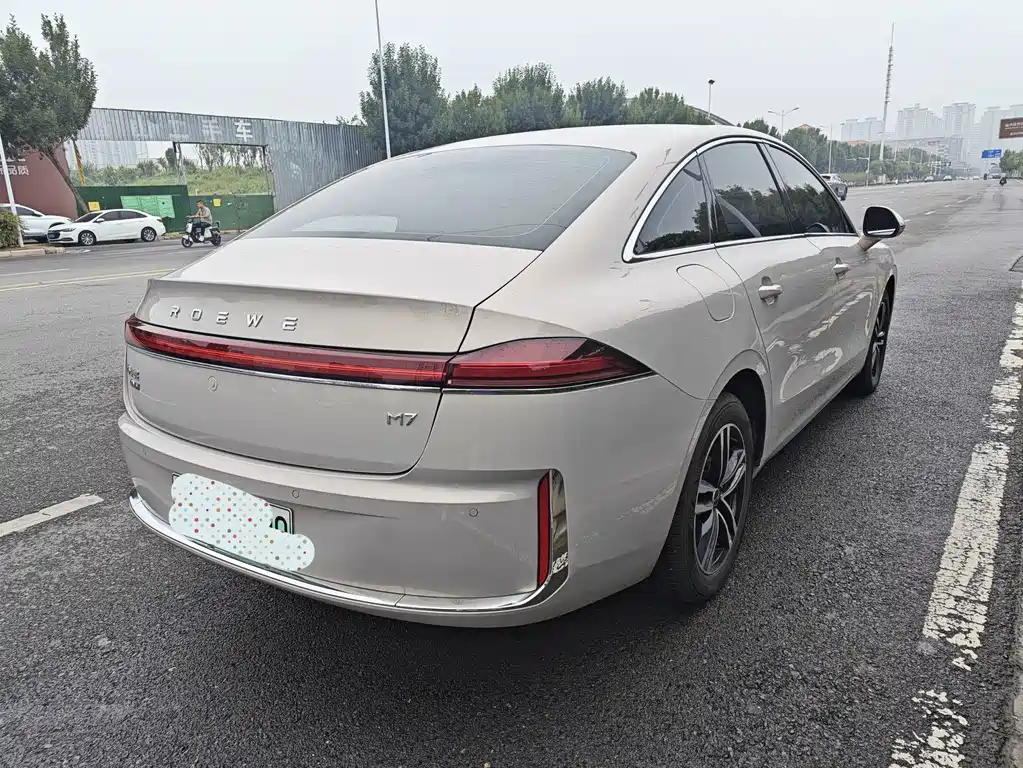 Roewe M7 DMH — миниатюра 9