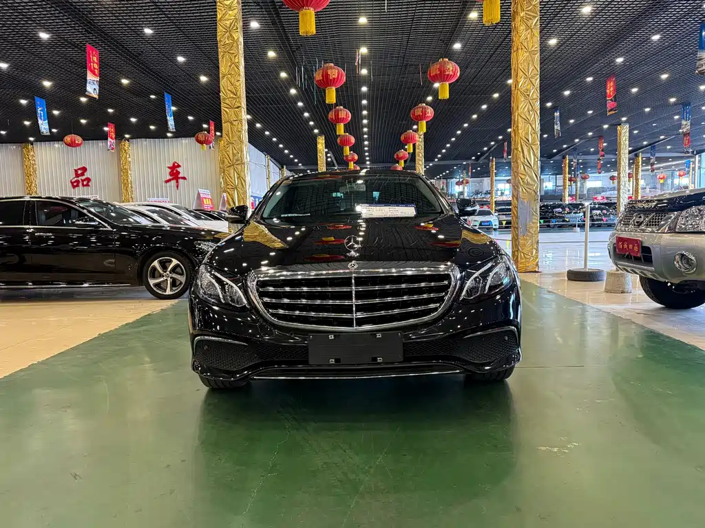 Mercedes-Benz E-Class — миниатюра 2
