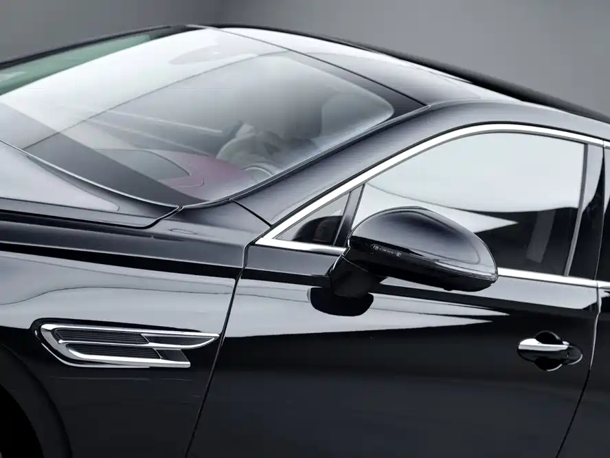 Bentley Flying Spur — миниатюра 7