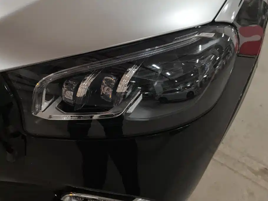 Mercedes-Benz GLS — миниатюра 5