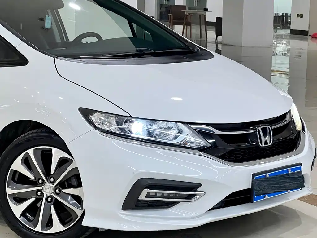 Honda Jade — миниатюра 6
