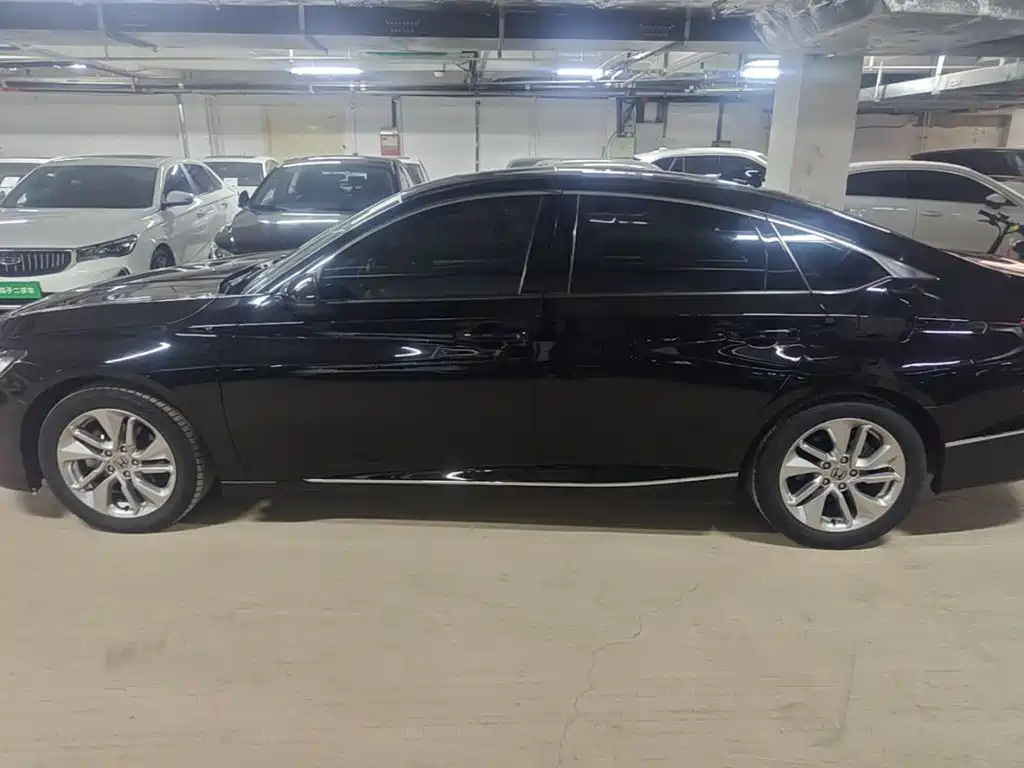 Honda Accord — миниатюра 4
