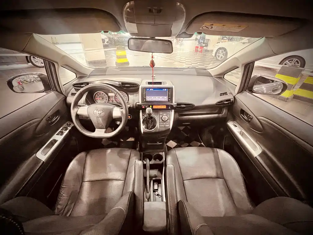 Toyota WISH — миниатюра 12
