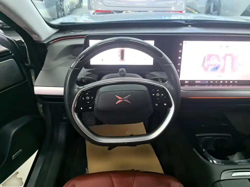 XPeng P7 — миниатюра 11