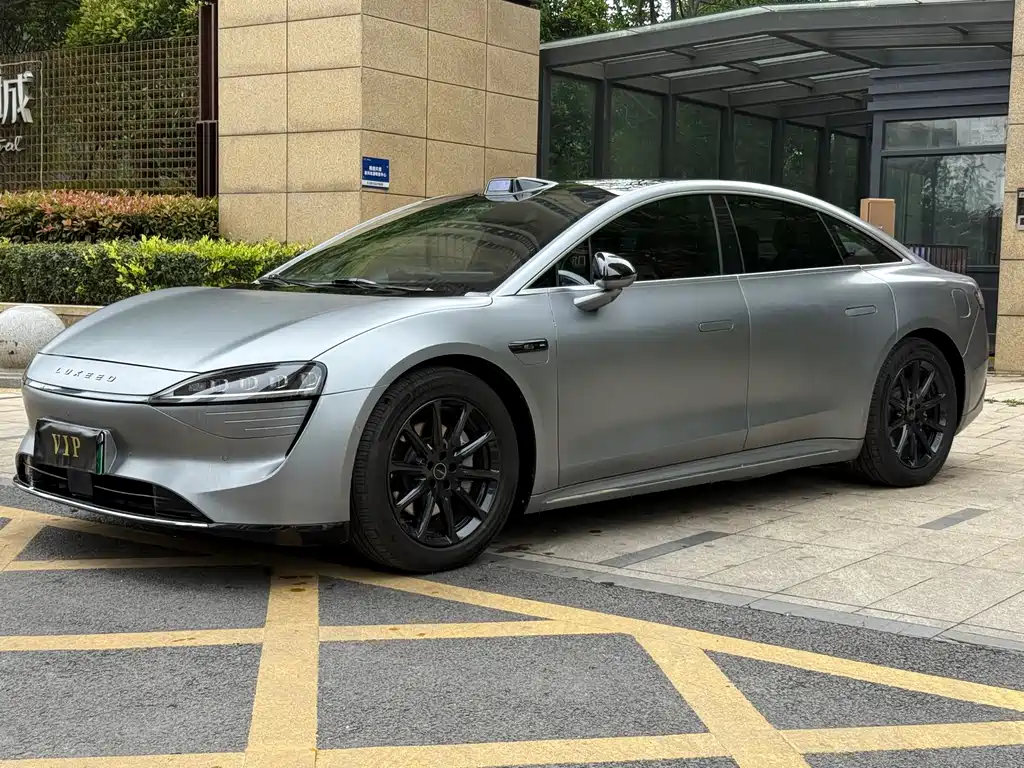 智界 Zhijie S7 2024