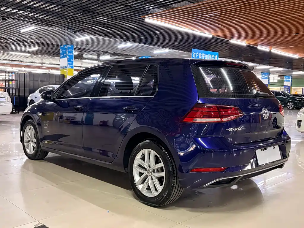 Volkswagen Golf 2018 230TSI AT Comfort