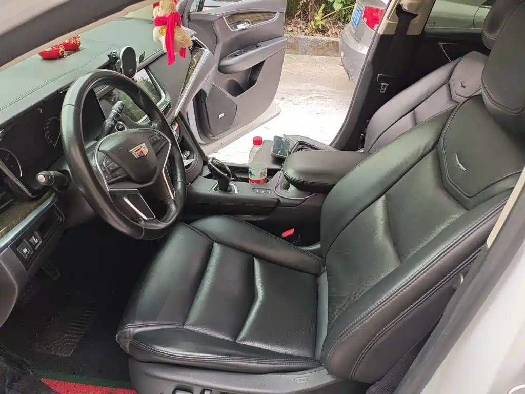 Cadillac XT5 — миниатюра 11