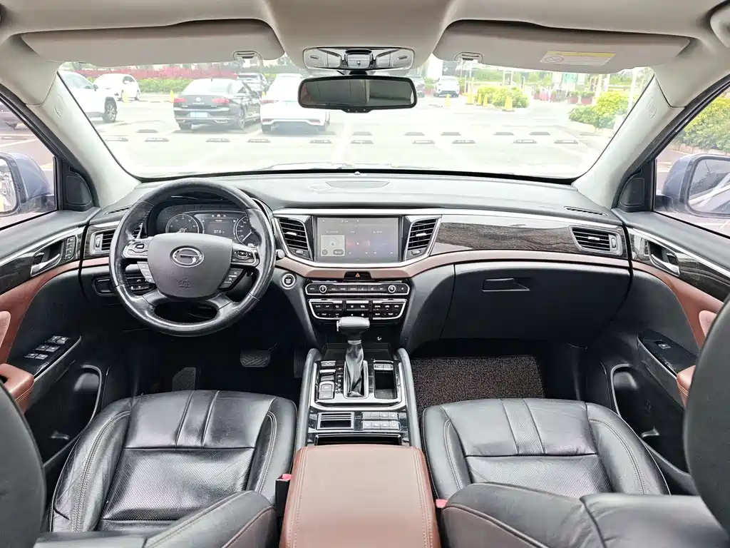 GAC GS8 2017 320T Luxury Smart Connect ( мест)