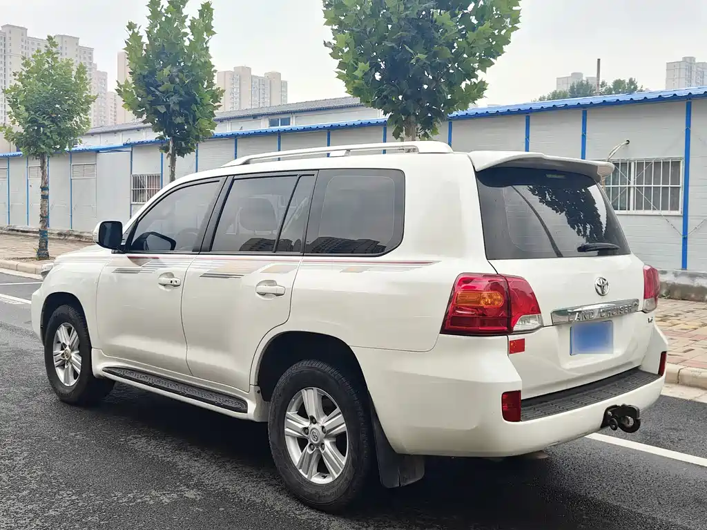 Toyota Land Cruiser — миниатюра 16